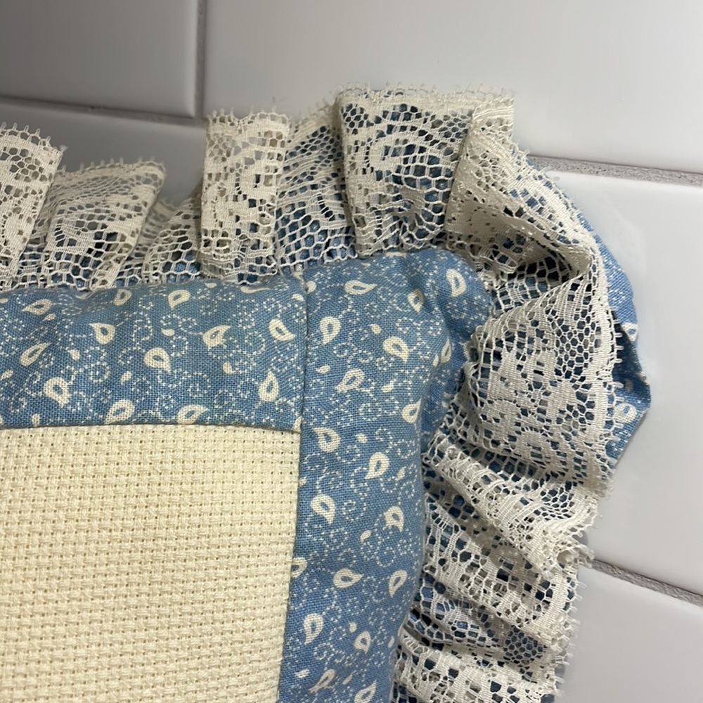 Precious Moments | Set of 2 pillows | handmade and stuffed - Picture 7 of 10